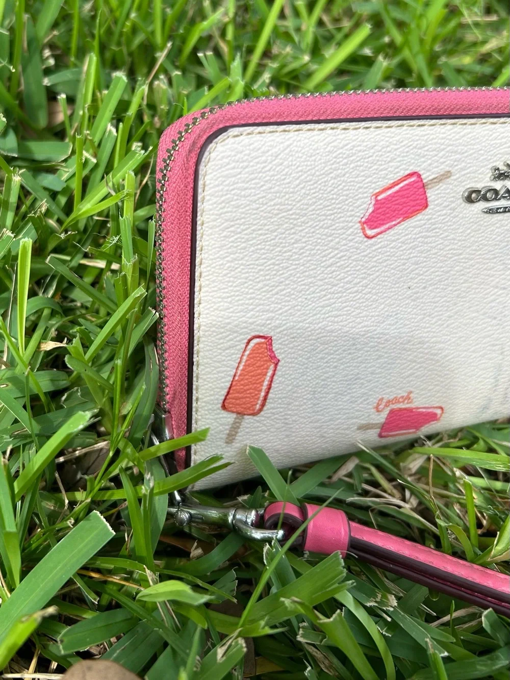 Coach White Long Zippy Accordion Wallet/ Wristlet with Pink Popsicle Print
